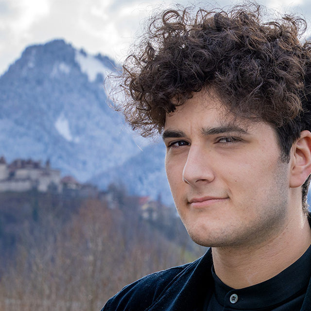 Eurovision Song Contest 2020: le Romand Gjon’s Tears représentera la Suisse avec «Répondez-moi»