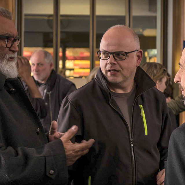 Le cinéaste Denis Rabaglia en dialogue avec les membres de la SRT Valais