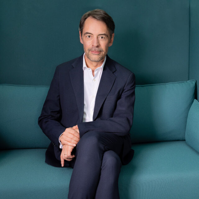 L’initiative SSR signerait « une mort lente du service public », s’inquiète Pascal Crittin